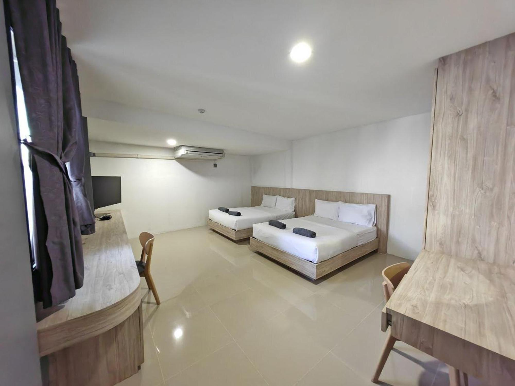 Hostel All Day Hostel At Bts Bang Chak Bangkok
